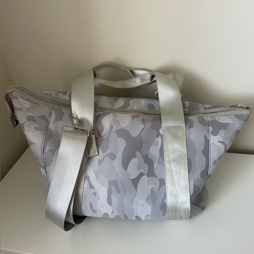 Vintage Havana Gray Camo Travel Bag